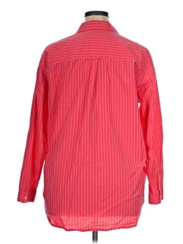 Universal Thread Long Sleeve Button-Down Shirt (view 2)
