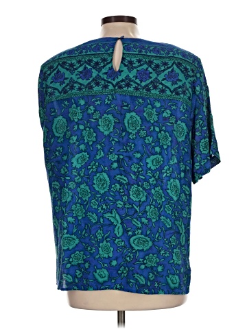 Sara Michelle Short Sleeve Top (view 2)