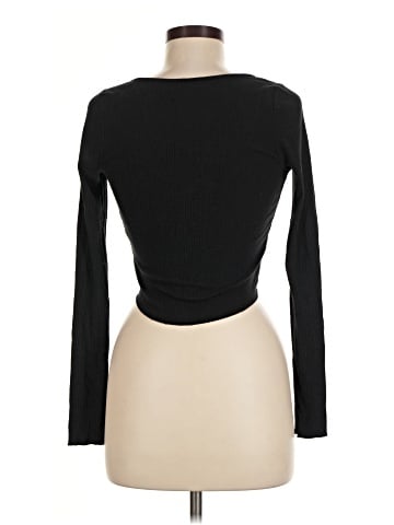 Urban Outfitters Long Sleeve T-Shirt (view 2)