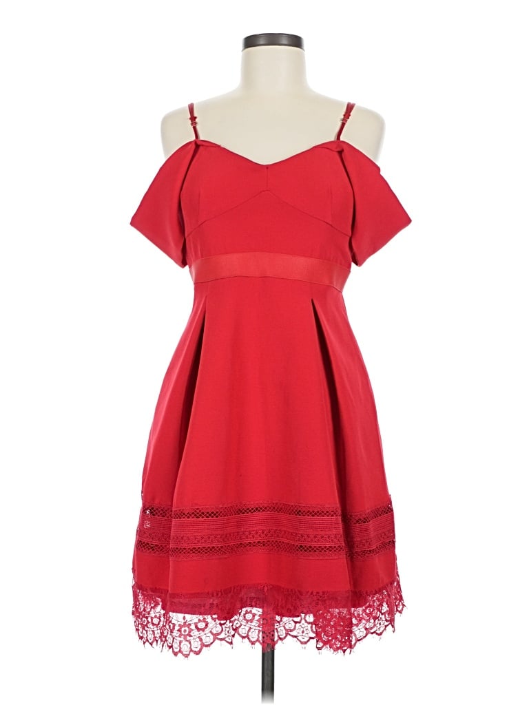 Pre-owned Francesca's Cocktail Dress In Red