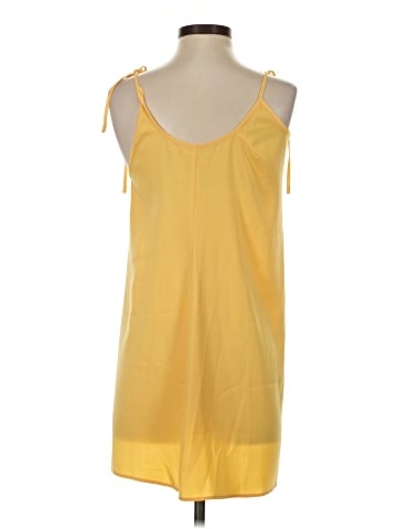 Urban Outfitters Casual Dress (view 2)