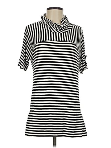 St. John Short Sleeve Top (view 1)