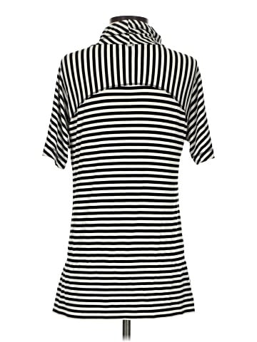 St. John Short Sleeve Top (view 2)
