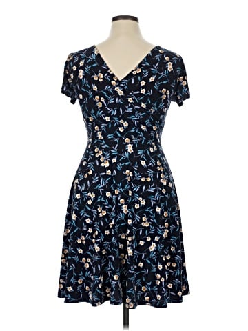 Kaileigh Casual Dress (view 2)