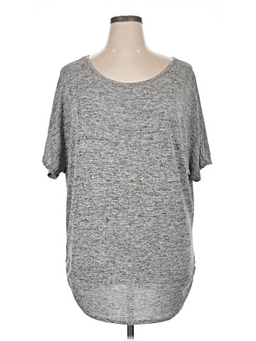 Bobbie Brooks Short Sleeve Top (view 1)