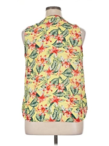 Cure Sleeveless Blouse (view 2)