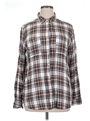 Mossimo Supply Co. Long Sleeve Button-Down Shirt (view 1)