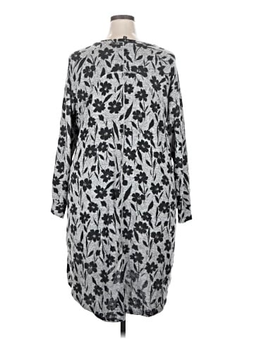 Bobeau Poncho (view 2)