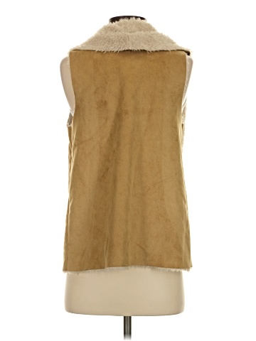 Bass Faux Fur Vest (view 2)