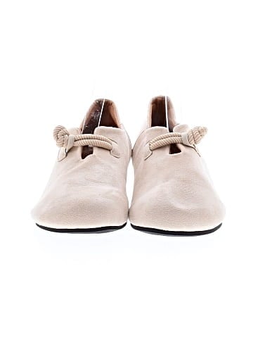 Unbranded Flats (view 2)
