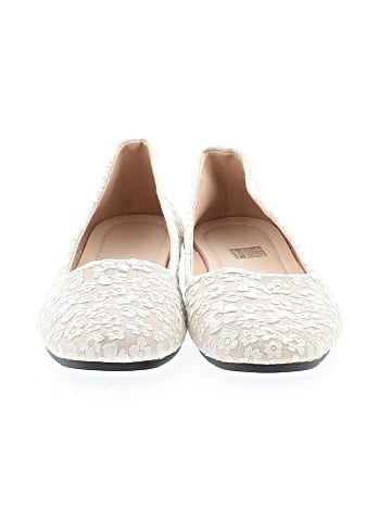 Unbranded Flats (view 2)