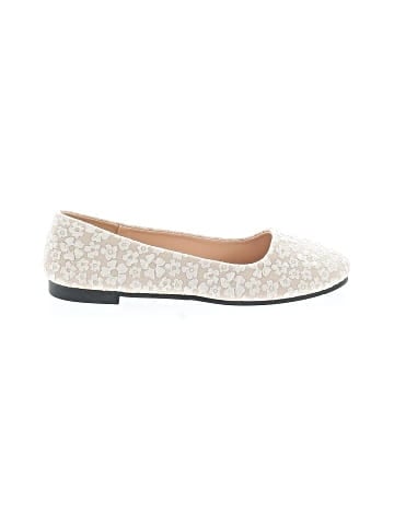 Unbranded Flats (view 1)