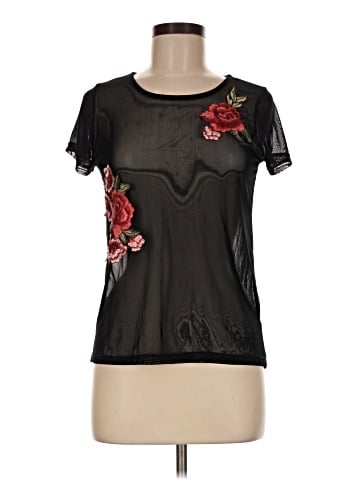 Discreet Short Sleeve Top (view 1)