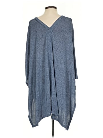 Zenana Outfitters Poncho (view 2)