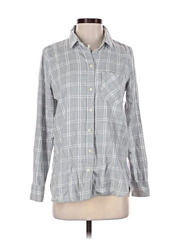 Old Navy Long Sleeve Button-Down Shirt (view 1)