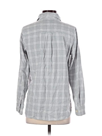 Old Navy Long Sleeve Button-Down Shirt (view 2)