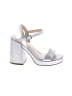 Dream Pairs White Sandals Size 5 - photo 1