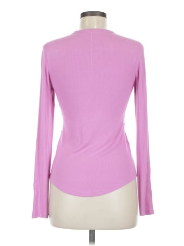 Lululemon Athletica Long Sleeve T-Shirt (view 2)