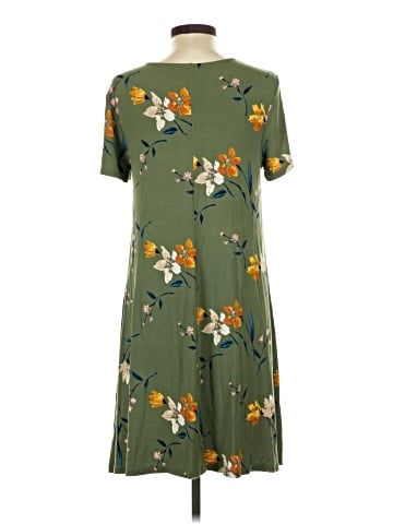 Old Navy Casual Dress (view 2)