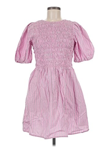 Old Navy Casual Dress (view 1)