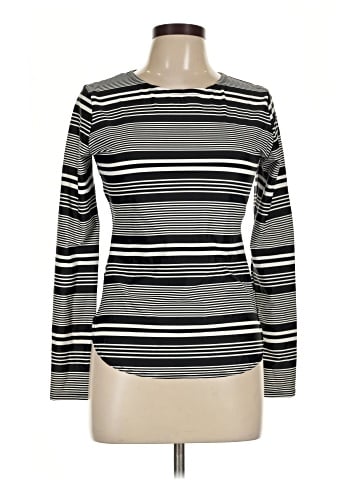 Old Navy Long Sleeve T-Shirt (view 1)