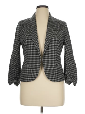 Amanda + Chelsea Blazer (view 1)