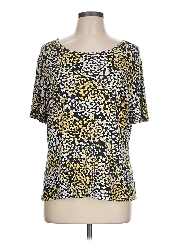 Pre-owned St John Short Sleeve T-shirt In Gold