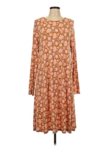 Old Navy Casual Dress (view 1)