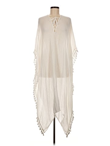 Walter Baker Poncho (view 1)
