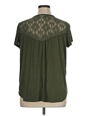 Olive and Oak Short Sleeve Blouse (view 2)