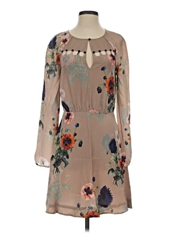 Leifsdottir Casual Dress (view 1)