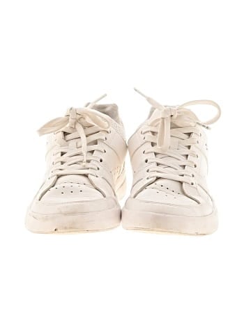 On Cloud Sneakers (view 2)