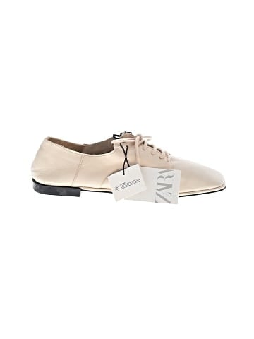Zara Flats (view 1)