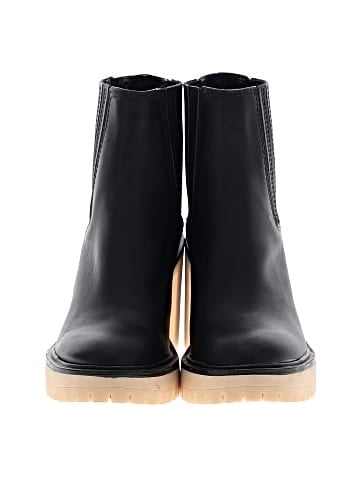 Dolce Vita Ankle Boots (view 2)