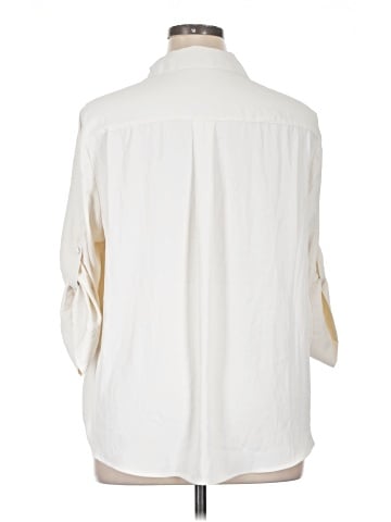 Torrid 3/4 Sleeve T-Shirt (view 2)