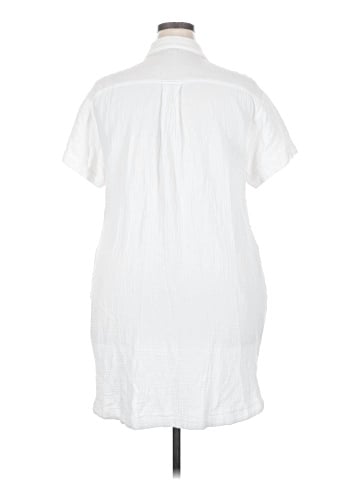 Weatherproof Short Sleeve Button-Down Shirt (view 2)