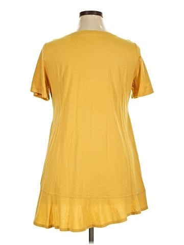 LOGO by Lori Goldstein Short Sleeve T-Shirt (view 2)