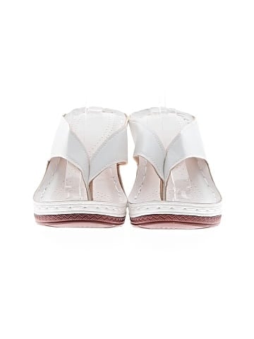 Unbranded Heels (view 2)