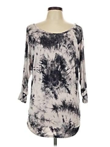 Lock & Love 3/4 Sleeve Top (view 1)