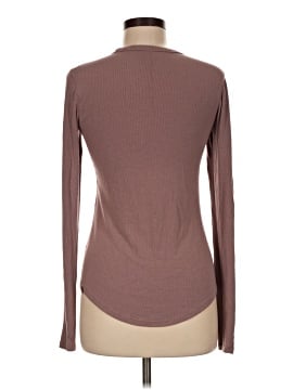 Lululemon Athletica Long Sleeve T-Shirt (view 2)