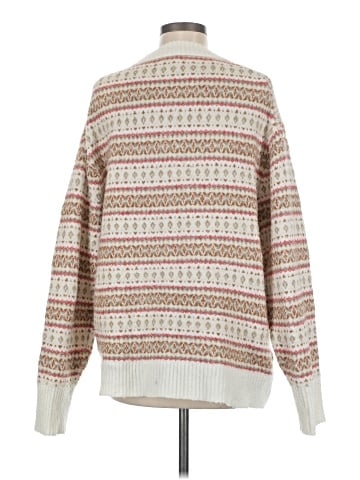 American Eagle Outfitters Pullover Sweater (view 2)