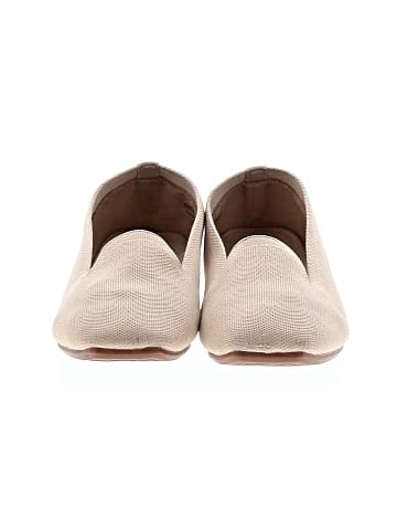 Unbranded Flats (view 2)