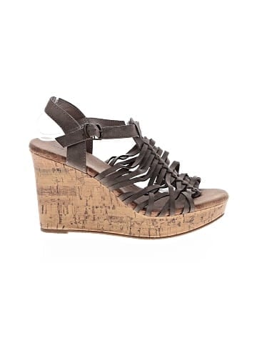 Maurices Wedges (view 1)