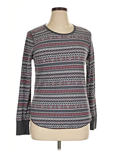 Old Navy Long Sleeve T-Shirt (view 1)