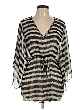 Francesca's 3/4 Sleeve Blouse