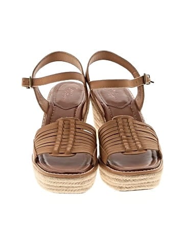 Crown Vintage Wedges (view 2)
