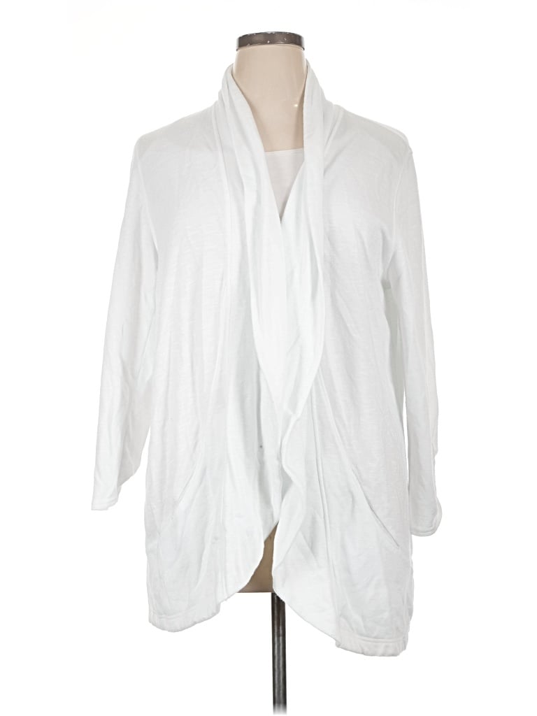 Pre-owned Zenergy By Chico's Cardigan Sweater In White
