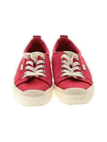 Cariuma Sneakers (view 2)