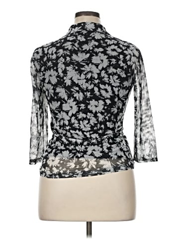 Cable & Gauge 3/4 Sleeve Blouse (view 2)
