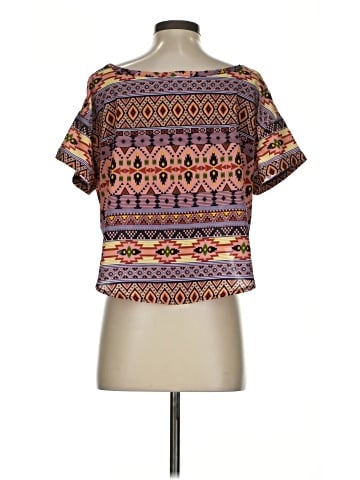 Lovely Day Short Sleeve Top (view 2)
